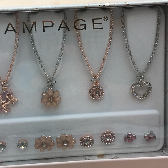BN Rampage Jewelry Set - Picture 4 of 4